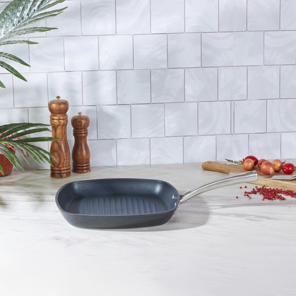 Karaca Bio Diamond Pro İndüksiyon Tabanlı Grill Tava 28 cm 2,3 Lt