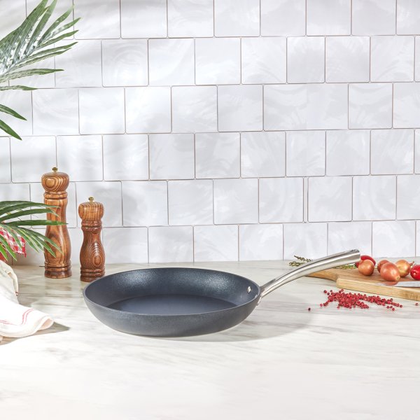 Karaca Bio Diamond Pro İndüksiyon Tabanlı Tava 30 cm 2,5 Lt