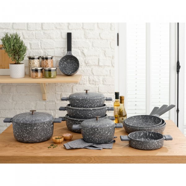 Emsan Perge Döküm Sahan  20 cm