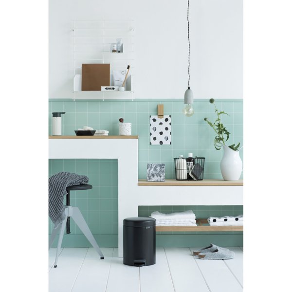 Brabantia 001-01- Newicon Matt Black Pedallı Çöp Kutusu 3L