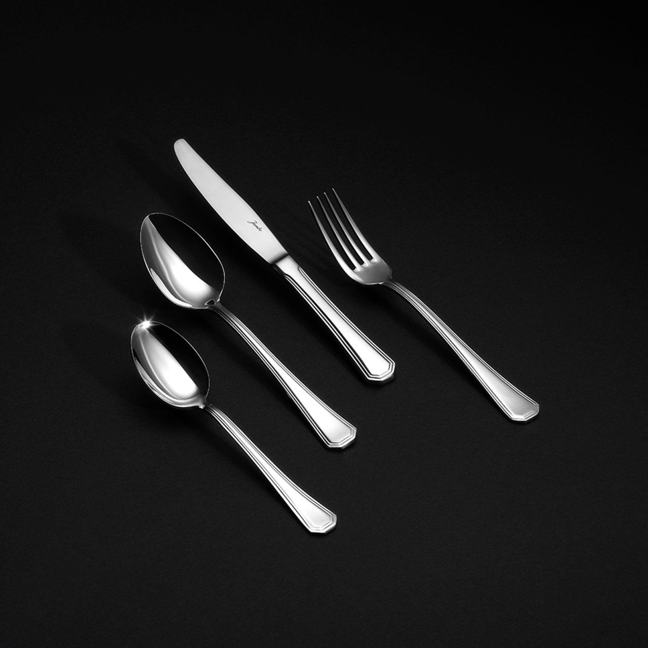 Jumbo 2000 12 Kişilik 84 Parça Çatal Kaşık Bıçak Seti Kutulu