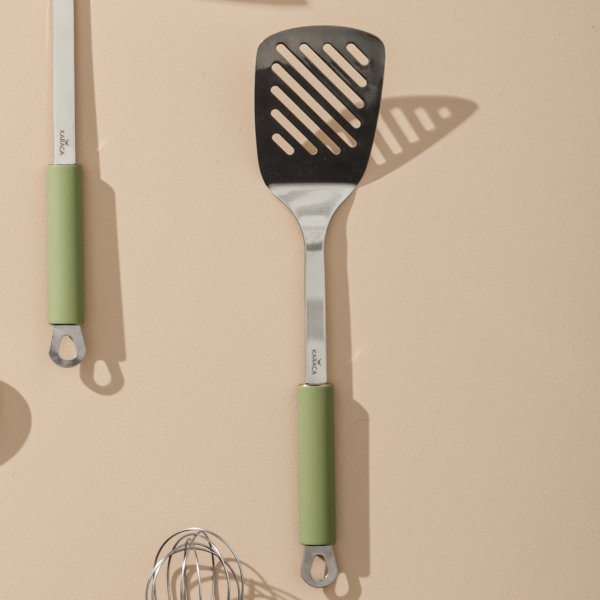Karaca Lana Yeşil Delikli Spatula